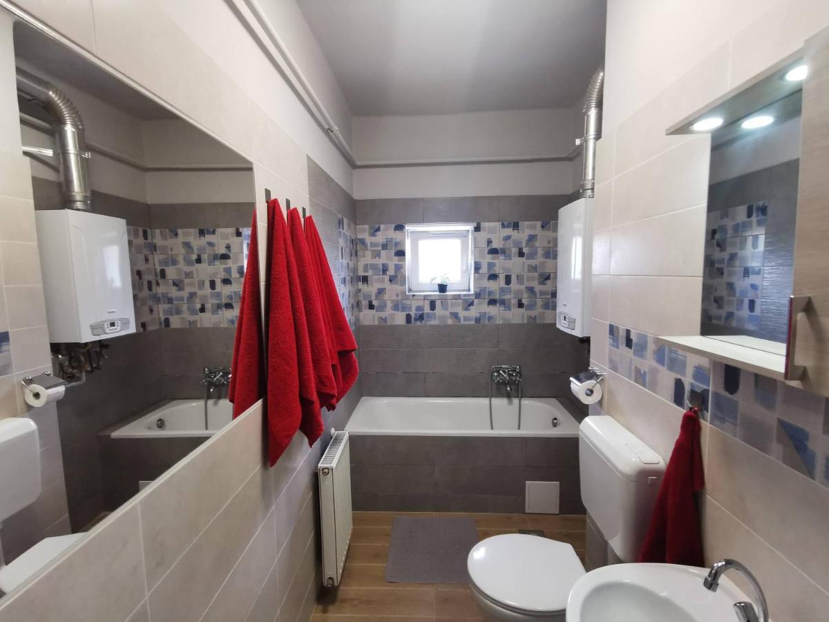 Smart Szallas Apartman Мишкольц Экстерьер фото