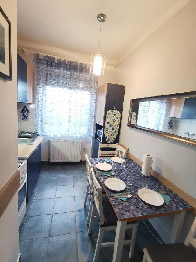 Smart Szallas Apartman Мишкольц Экстерьер фото